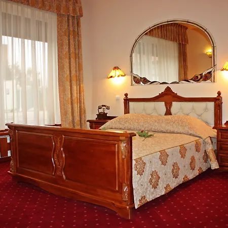 Mat's Готель 3*