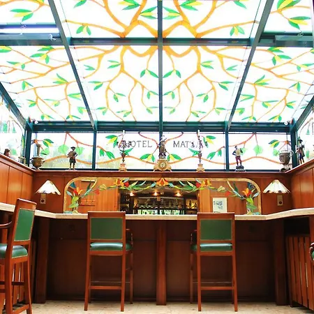 Готель Mat's