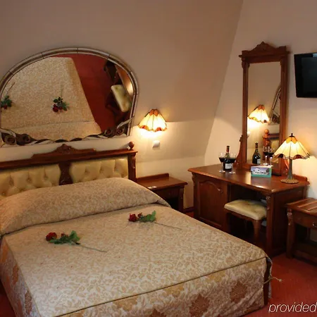Mat's Otel 3*