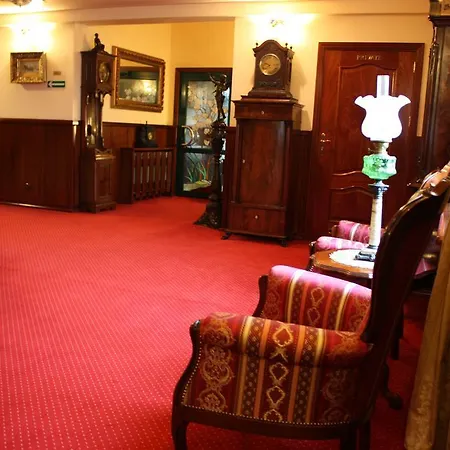 Mat's Otel
