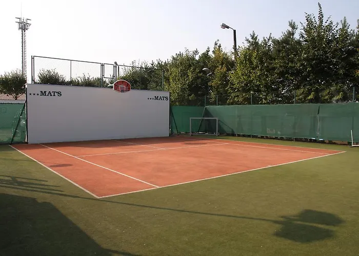 Ξενοδοχείο Mat's 3*